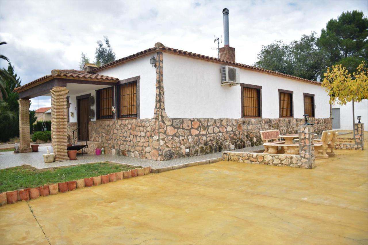 Casa Rural Las Palmeras Tobarra Exterior foto